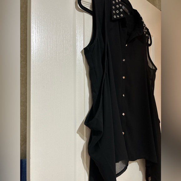 Potter’s Pot Sleeveless blouse - Picture 5 of 5